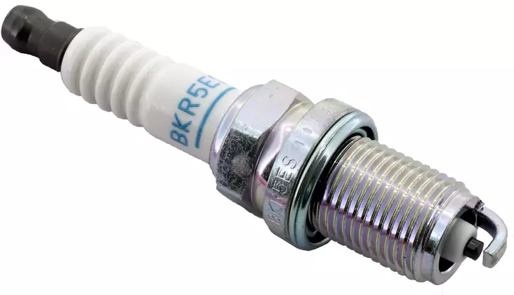 NGK sparkplug BKR5ES - Sytytystulpat ja liittimet - 13-2460 - 1