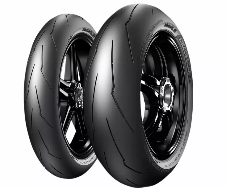 Pirelli Diablo Supercorsa V3 110/70 ZR 17 M/C 54W TL SC1 Fr. - Renkaat - 53R-3141700 - 1