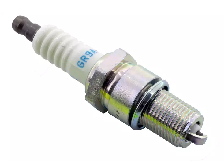 NGK sparkplug GR9A-EG - Sytytystulpat ja liittimet - 13-94841 - 1