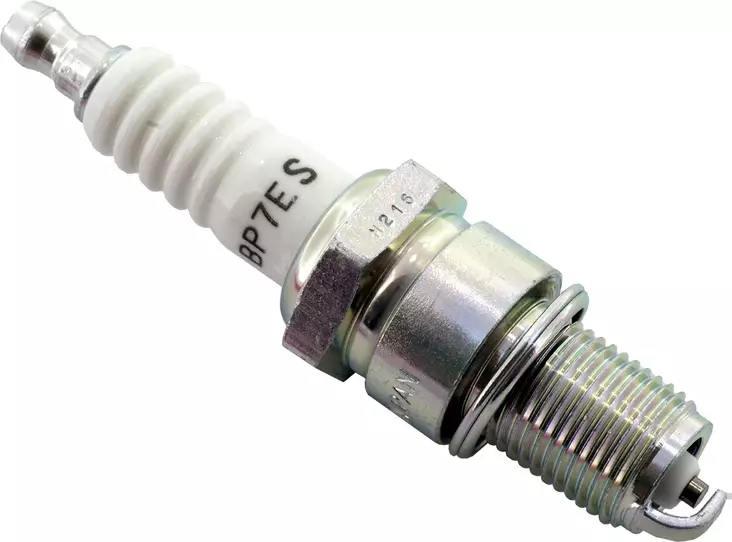 NGK sparkplug BP7ES - Sytytystulpat ja liittimet - 13-2412 - 1