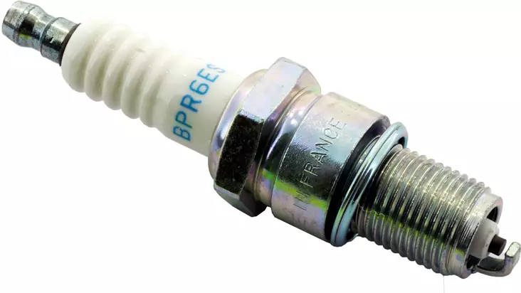 NGK sparkplug BPR6ES - Sytytystulpat ja liittimet - 13-7822 - 1