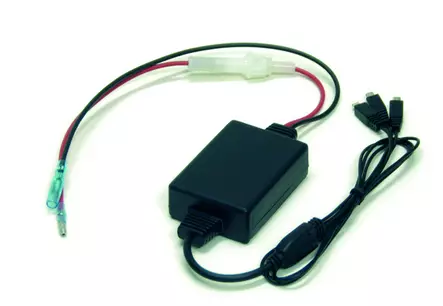 CAMOS BTS 12V laturi 3-laitteelle - Kypäräpuhelimet - 29-7357 - 1