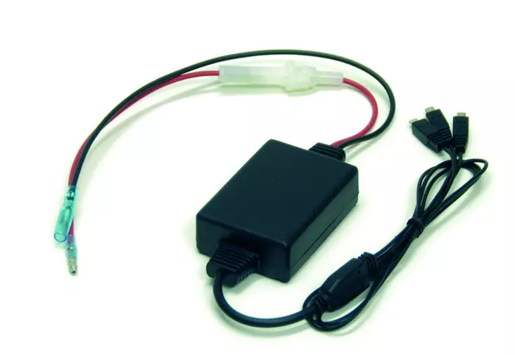 CAMOS BTS 12V laturi 3-laitteelle - Kypäräpuhelimet - 29-7357 - 1