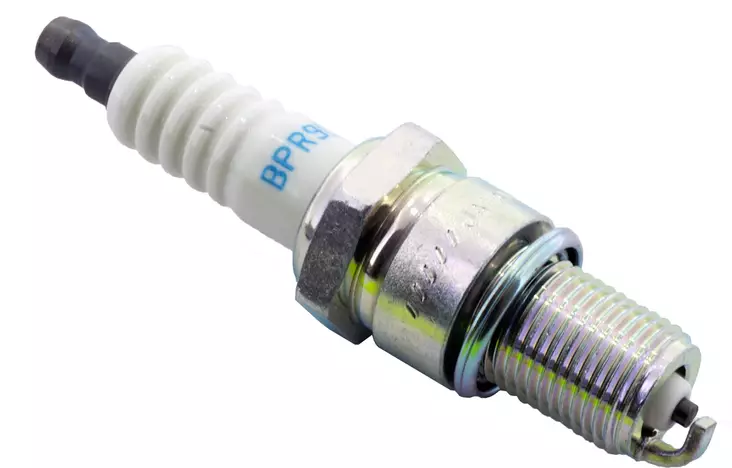 NGK sparkplug BPR9ES SOLID - Sytytystulpat ja liittimet - 13-7788 - 1